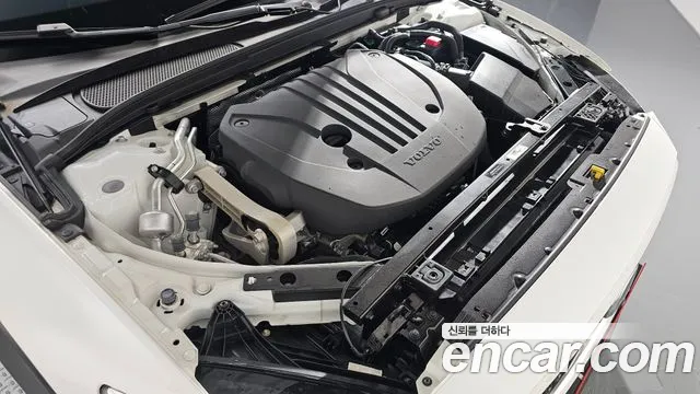Вольво V60 V60 Cross Country 2 поколение B5 Ultimate AWD — Фото автомобиля 5