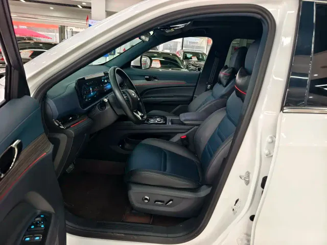 Ford Lingrui — Фото автомобиля 8