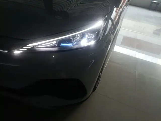 BYD Yuan PLUS — Фото автомобиля 23