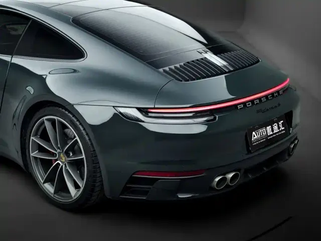 Porsche 911 — Фото автомобиля 6