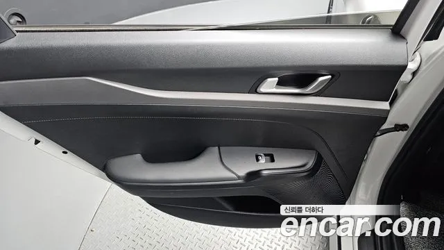 Kia K5 K5 3 поколение 2.0 LPI(Для проката) — Фото автомобиля 24