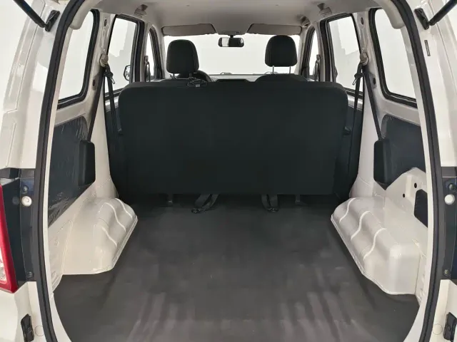 Wuling Hongguang — Фото автомобиля 17