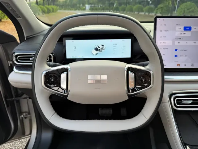 Geely Galaxy Stellar 6 — Фото автомобиля 18