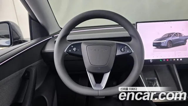 Tesla Model Y — Фото автомобиля 18