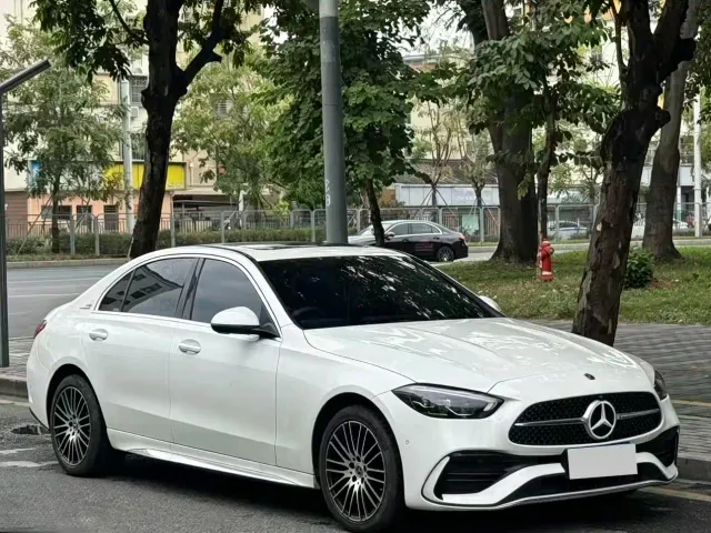 Mercedes-Benz C-Class — Фото автомобиля 3