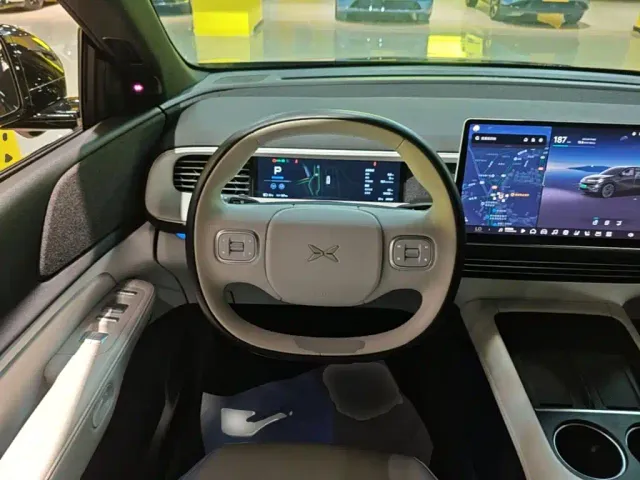 Xpeng G6 — Фото автомобиля 10