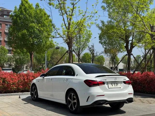 Mercedes-Benz A-Class — Фото автомобиля 14