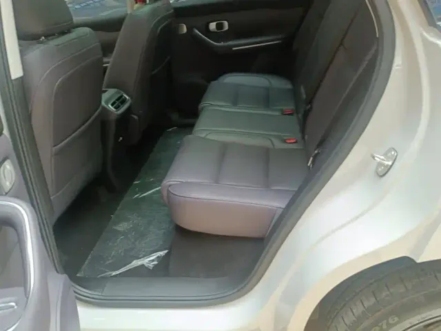 Leapmotor Leapmotor C10 2024 530 Smart Edition — Фото автомобиля 11
