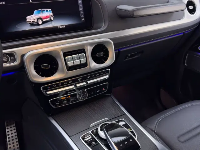 Mercedes-Benz G-Class — Фото автомобиля 21