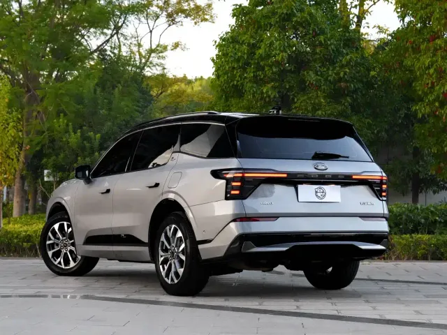 Ford Edge — Фото автомобиля 12