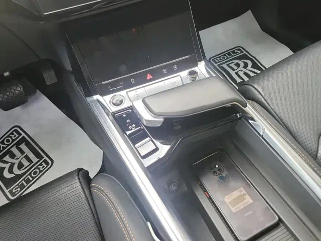 Audi e-tron — Фото автомобиля 16