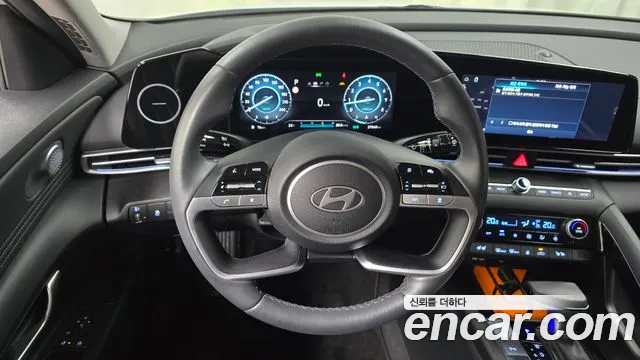 Hyundai AVANTE Новый Avante (CN7) — Фото автомобиля 13