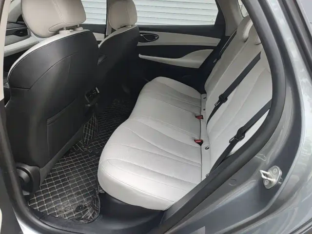 BYD Seal 05 DM-i — Фото автомобиля 16