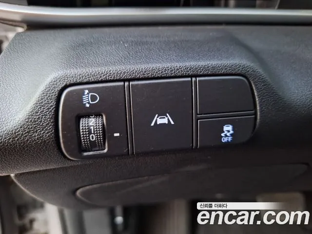 Hyundai Avante CN7 — Фото автомобиля 13