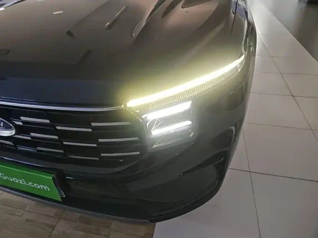 Ford Edge — Фото автомобиля 23