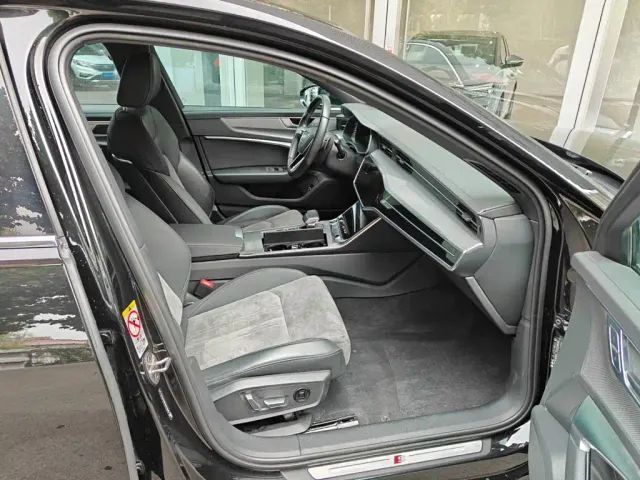 Audi A6L — Фото автомобиля 10