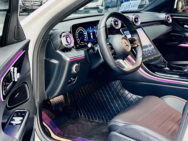 Mercedes-Benz C-Class — Фото автомобиля 8