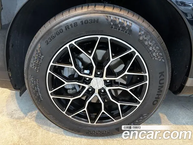 Hyundai Santa Fe MX5 — Фото автомобиля 5