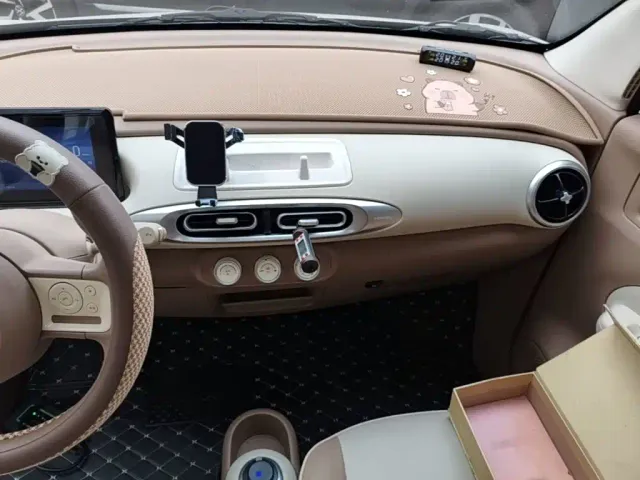 Wuling Hongguang Mini EV — Фото автомобиля 12