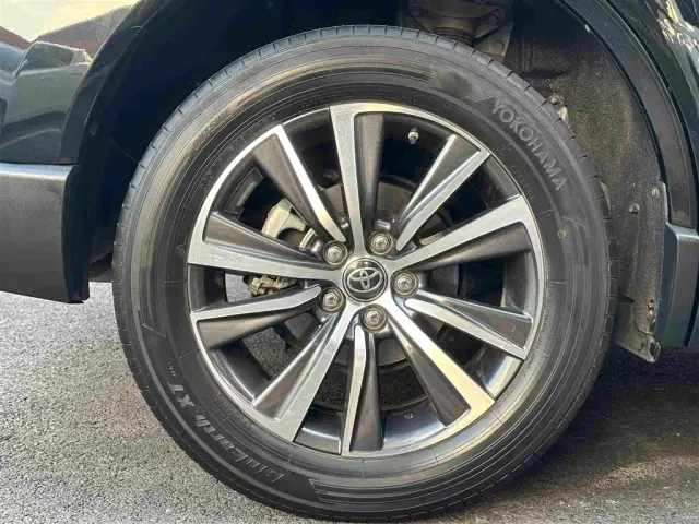 Toyota Harrier — Фото автомобиля 29