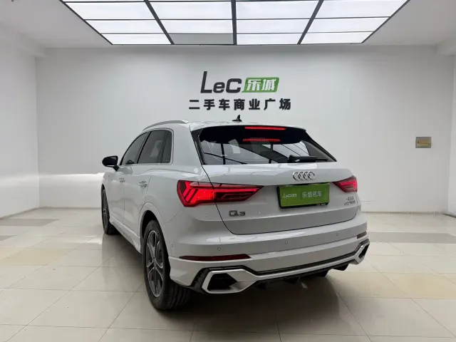 Audi Q3 — Фото автомобиля 6