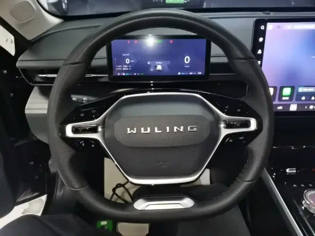 Wuling Starlight — Фото автомобиля 10