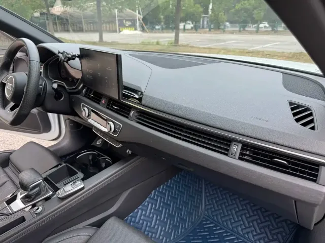 Audi Audi A4L 2023 40 TFSI Luxury Sport — Фото автомобиля 29