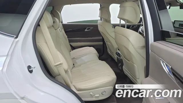 Genesis GV80 — Фото автомобиля 17
