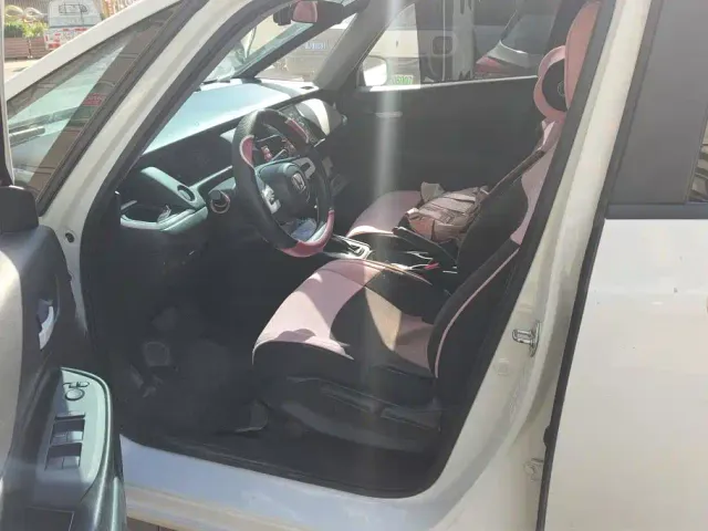 Honda Fit — Фото автомобиля 9