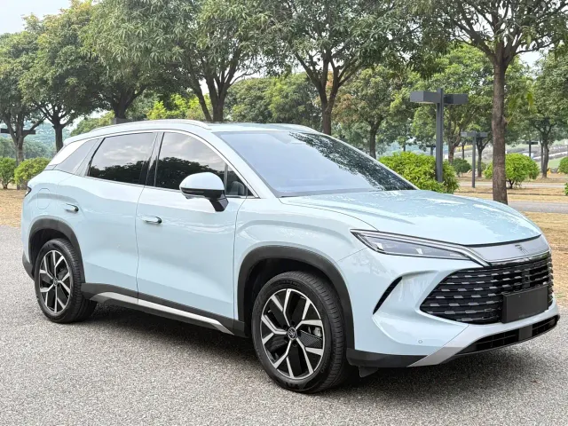 BYD Song L DM-i — Фото автомобиля 3