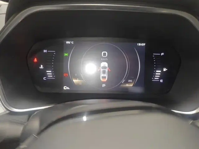 Geely Xingrui — Фото автомобиля 13