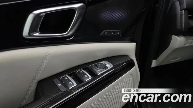 Kia Canival Carnival 4 поколение Бензин 7 мест Signature — Фото автомобиля 26