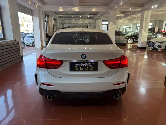 BMW 1 Series — Фото автомобиля 17