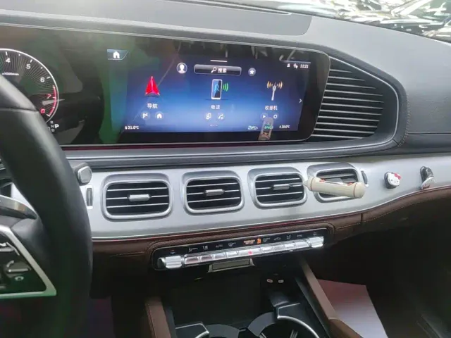 Mercedes-Benz GLE-Class — Фото автомобиля 12