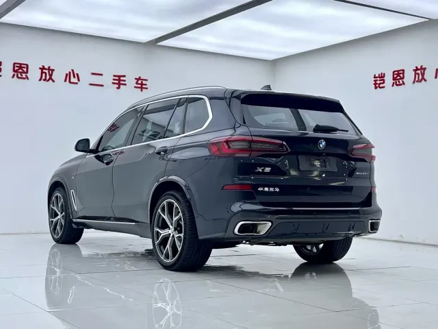 BMW X5 — Фото автомобиля 22