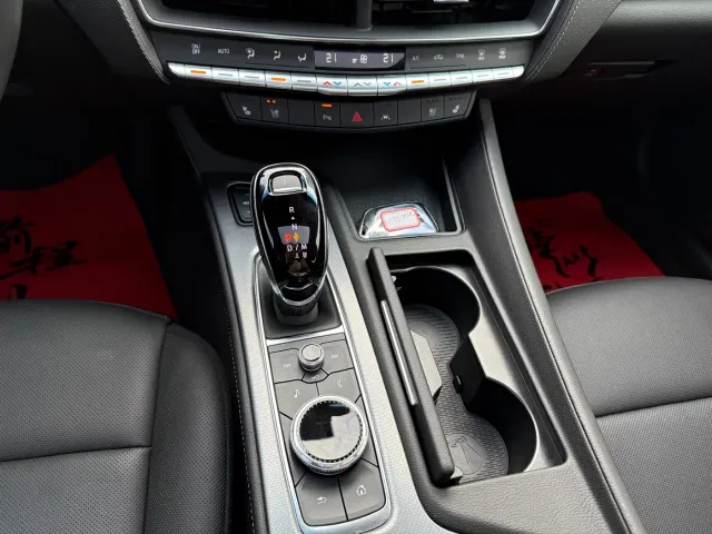 Cadillac CT5 — Фото автомобиля 12