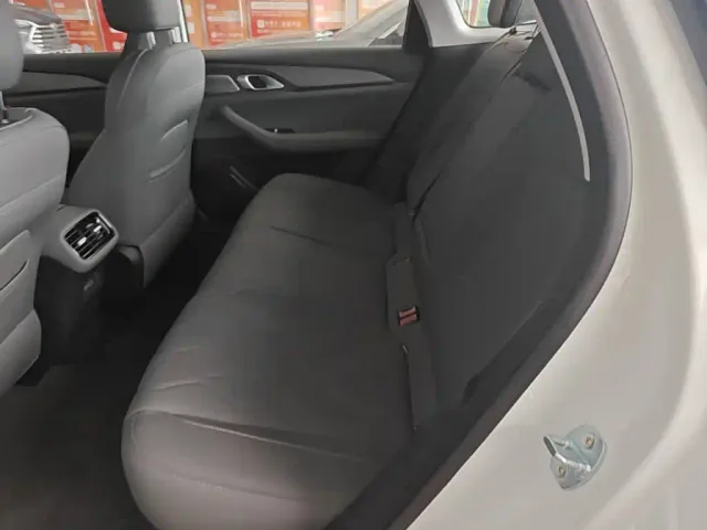 Geely Galaxy A7 — Фото автомобиля 16