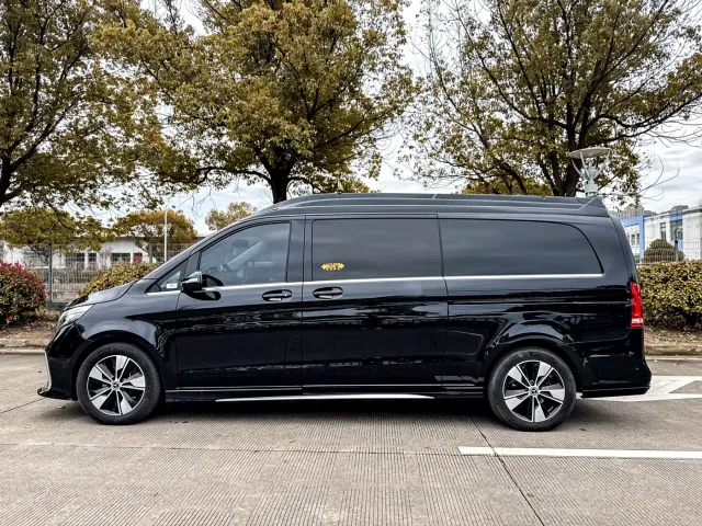 Mercedes-Benz V-Class — Фото автомобиля 17