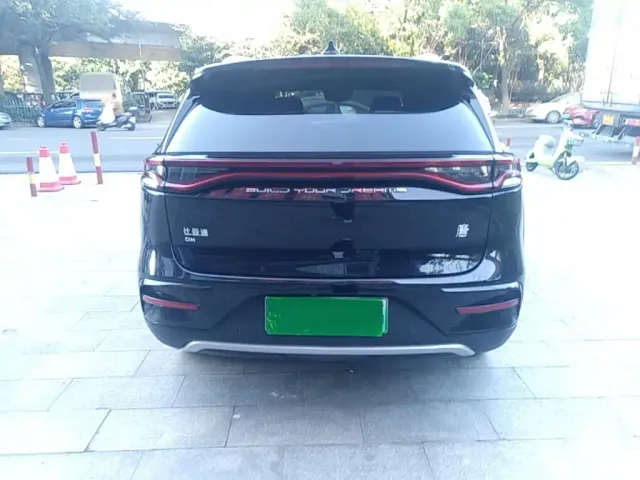BYD Tang — Фото автомобиля 5