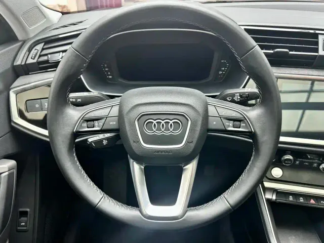 Audi Q3 — Фото автомобиля 13