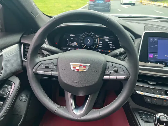 Cadillac CT5 — Фото автомобиля 15