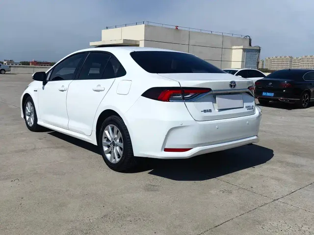 Toyota Corolla — Фото автомобиля 8
