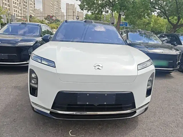 Nio ES8 — Фото автомобиля 2