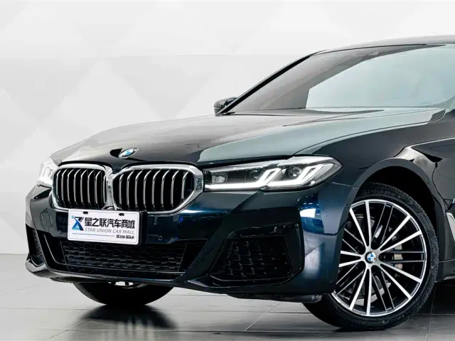 BMW 5 Series — Фото автомобиля 3