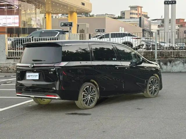GAC Trumpchi E8 — Фото автомобиля 5