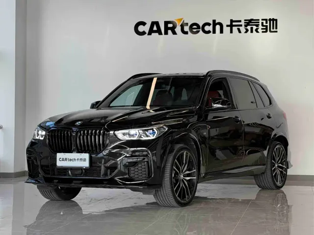 Фотография автомобиля — BMW X5