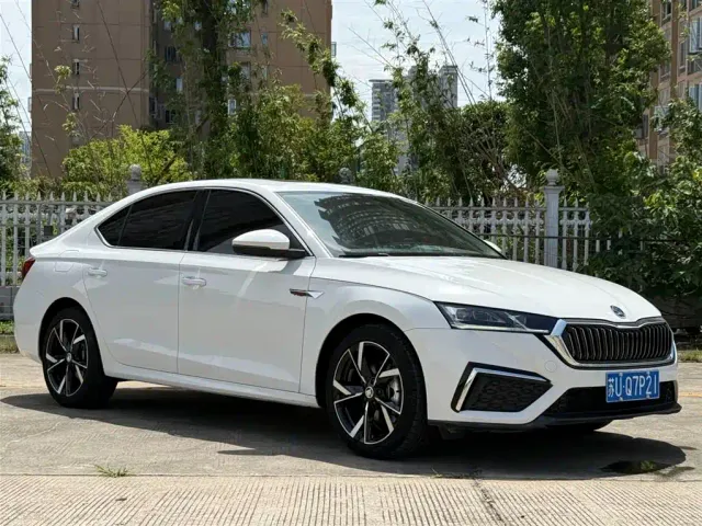 Skoda Octavia — Фото автомобиля 3