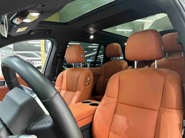 Li Auto L9 — Фото автомобиля 7