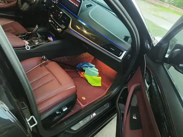 BMW 5 Series — Фото автомобиля 13