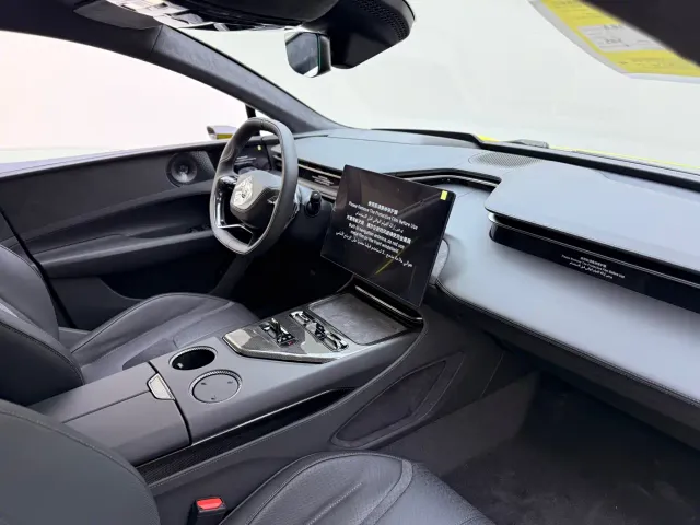 Lotus Emeya — Фото автомобиля 18